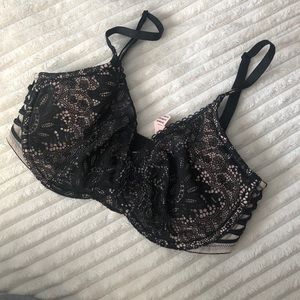 Victoria’s Secret Bra - 34DD